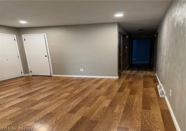 Photo 4 of Single family home for sale at 4048 Woodside Dr NW, Warren, OH 44483 | MLS# 5241278 | Listing updated on 2026-09-02