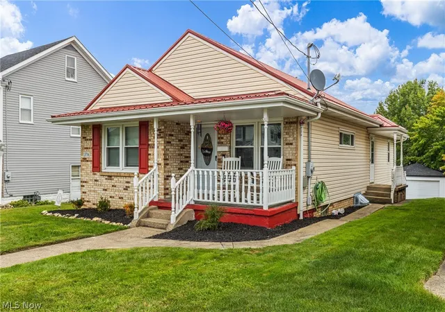 Photo 3 of Sale Pending at 3716 Hanlin Way, Weirton, WV 26062 | MLS# 5240826 | Listing updated on 2026-09-09