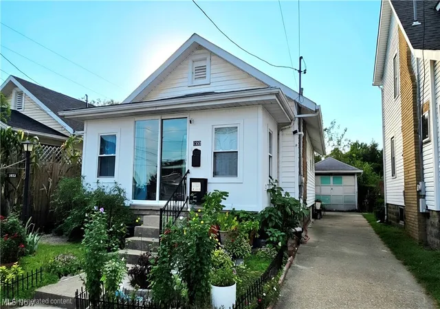 Single family home for sale at 1333 Ramsey St, Parkersburg, WV 26101 | MLS# 5241602