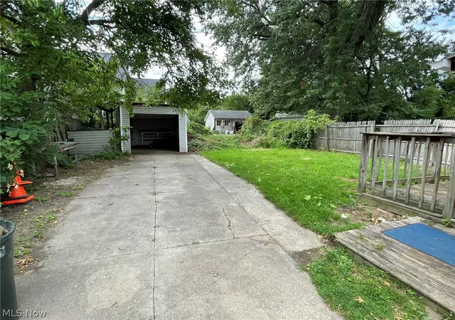 Photo 3 of Single family home for sale at 3184 W 71st Street, Cleveland, OH 44102 | MLS# 5241517 | Listing updated on 2026-09-25