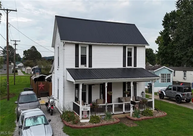 Photo 31 of Single family home for sale at 503 Tuscarawas Ave, Newcomerstown, OH 43832 | MLS# 5241589 | Listing updated on 2026-09-06