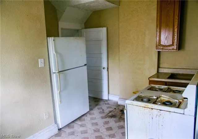 Photo 3 of House for sale at 1364-1366 Marcy St, Akron, OH 44301 | MLS# 5241062 | Listing updated on 2026-09-02