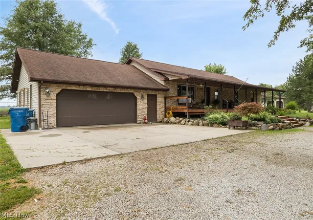 Photo 1 of Single family home for sale at 44123 Albrecht Rd, Elyria, OH 44035 | MLS# 5227842 | Listing updated on 2026-09-10