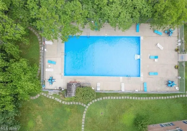 Photo 2 of Condo for sale at 11820 Edgewater Dr #602, Lakewood, OH 44107 | MLS# 5241599 | Listing updated on 2026-09-02