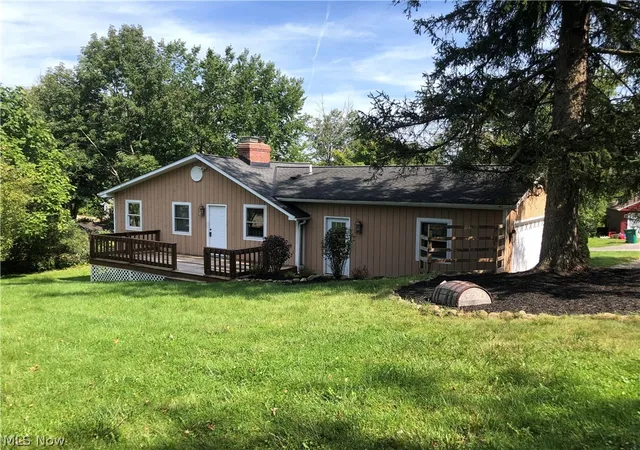 Photo 4 of Single family home for sale at 12104 Crampton Dr, Burton, OH 44021 | MLS# 5241665 | Listing updated on 2026-09-04