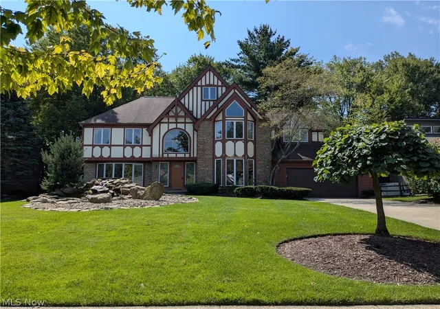 Photo 2 of Sale Pending at 32760 Shadowbrook Dr, Solon, OH 44139 | MLS# 5226267 | Listing updated on 2026-09-02