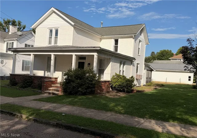 Photo 2 of Single family home for sale at 617 Park Ave, Barnesville, OH 43713 | MLS# 5241671 | Listing updated on 2026-09-07