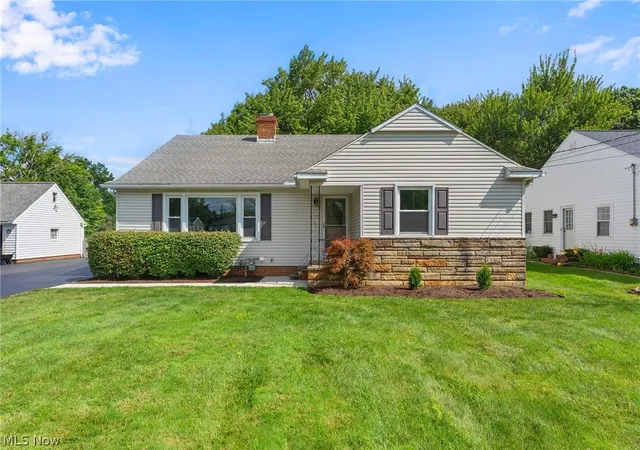 Photo 1 of Sale Pending at 6207 Highland Rd, Cleveland, OH 44143 | MLS# 5240977 | Listing updated on 2026-09-15