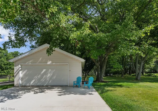 Photo 2 of Sale Pending at 6207 Highland Rd, Cleveland, OH 44143 | MLS# 5240977 | Listing updated on 2026-09-15