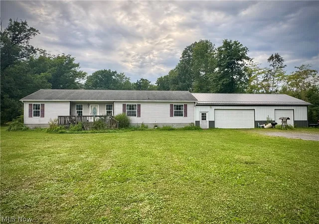 Photo 1 of Sale Pending at 1886 N Pricetown Rd, Diamond, OH 44412 | MLS# 5241700 | Listing updated on 2026-09-08