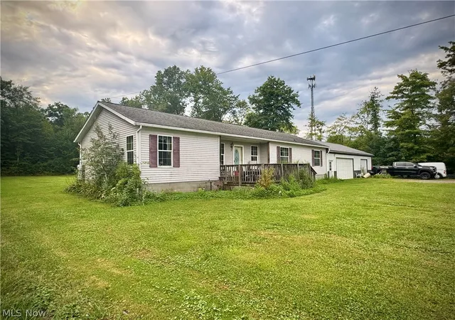 Photo 2 of Sale Pending at 1886 N Pricetown Rd, Diamond, OH 44412 | MLS# 5241700 | Listing updated on 2026-09-08