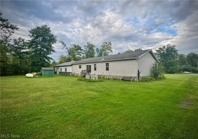 Photo 3 of Sale Pending at 1886 N Pricetown Rd, Diamond, OH 44412 | MLS# 5241700 | Listing updated on 2026-09-08