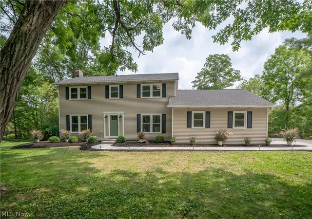 Photo 3 of Single family home for sale at 7785 Salem Dr, Hudson, OH 44236 | MLS# 5241525 | Listing updated on 2026-09-02