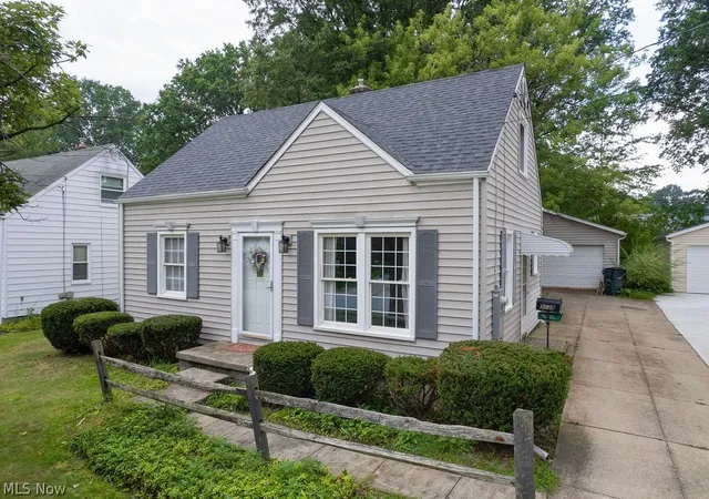 Photo 3 of Sale Pending at 3138 7th Street, Cuyahoga Falls, OH 44221 | MLS# 5241713 | Listing updated on 2026-09-14