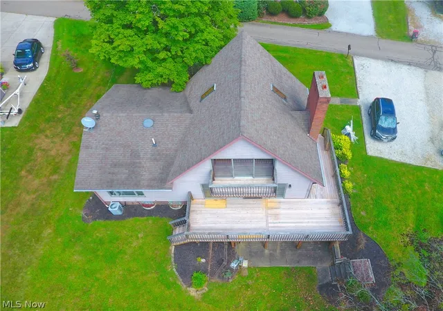 Photo 3 of Single family home for sale at 8024 Linden Dr SW, Dellroy, OH 44620 | MLS# 5241171 | Listing updated on 2026-10-05