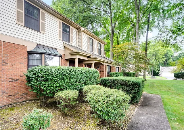 Listing Photo 4 - Condo for sale in building located at 200 Talsman Dr, Canfield, OH 44406 - Unit #C