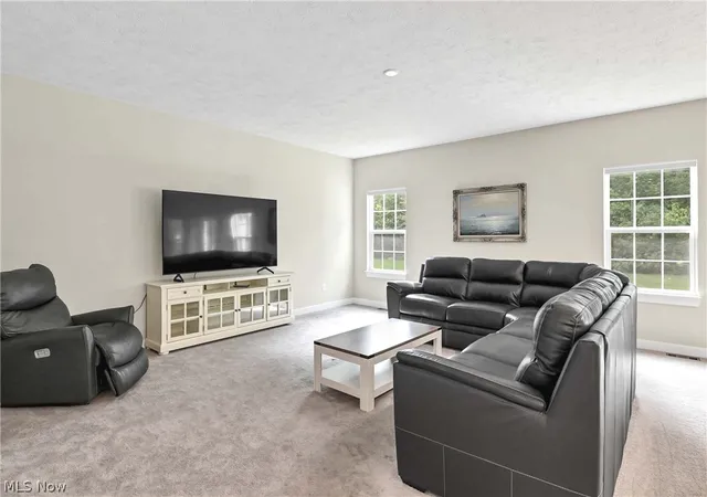Photo 2 of Single family home for sale at 35405 Crystal Crk Ct, Grafton, OH 44044 | MLS# 5241370 | Listing updated on 2026-10-07