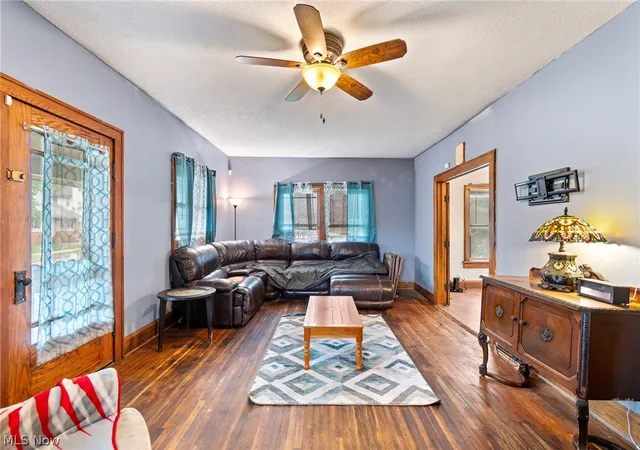 Photo 3 of Single family home for sale at 304 E Lisbon St, Waynesburg, OH 44688 | MLS# 5241540 | Listing updated on 2026-09-29