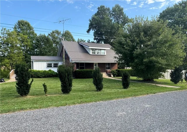 Single family home for sale at 9050 Trinity Church Rd, Lisbon, OH 44432 | MLS# 5241757