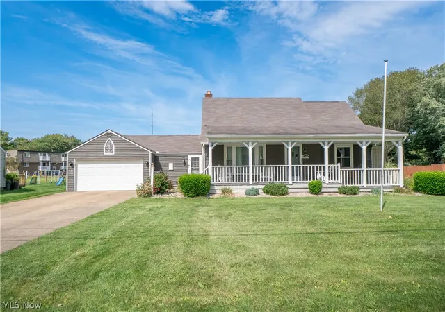 Photo 1 of Sale Pending at 2125 41st Street Ne, Canton, OH 44705 | MLS# 5240631 | Listing updated on 2026-10-02