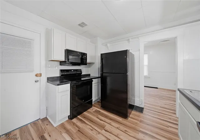 Photo 4 of Single family home for sale at 1512 Bonnot Pl NE, Canton, OH 44705 | MLS# 5241654 | Listing updated on 2026-09-25