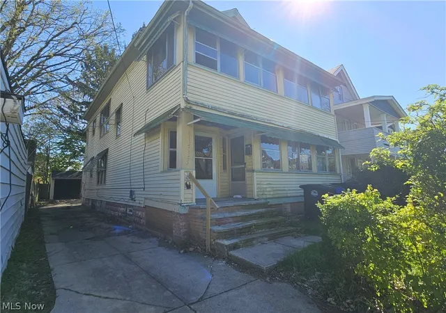 Multi family home for sale at 11213 Linnet Ave, Cleveland, OH 44111 | MLS# 5241441