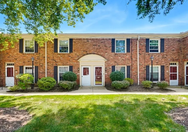Condo for sale at 1256 Culpepper Dr, Akron, OH 44313 | MLS# 5239216