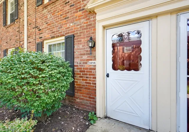 Photo 3 of Condo for sale at 1256 Culpepper Dr, Akron, OH 44313 | MLS# 5239216 | Listing updated on 2026-09-10
