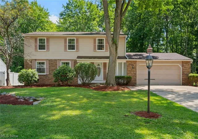 Single family home for sale at 1370 Bittersweet Dr NE, Warren, OH 44484 | MLS# 5240022