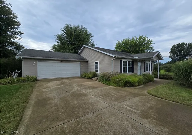 Photo 1 of Single family home for sale at 3246 Mcmackin Rd, Madison, OH 44057 | MLS# 5241760 | Listing updated on 2026-09-02