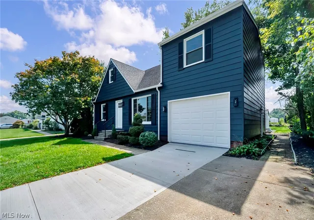 Photo 3 of Single family home for sale at 30082 Dorothy Dr, Wickliffe, OH 44092 | MLS# 5240874 | Listing updated on 2026-10-01