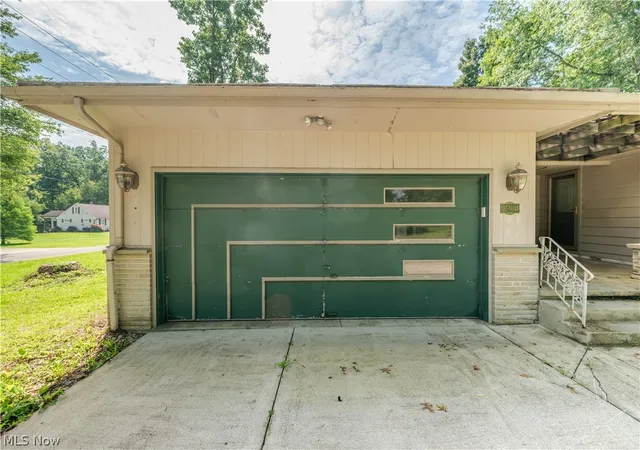 Photo 4 of Single family home for sale at 2954 Anderson Morris Rd, Niles, OH 44446 | MLS# 5240854 | Listing updated on 2026-09-12