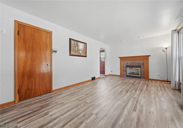 Photo 3 of Single family home for sale at 1724 Spring Valley Ave NW, Canton, OH 44708 | MLS# 5241476 | Listing updated on 2026-09-10