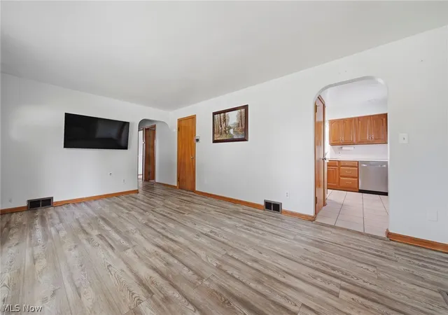 Photo 4 of Single family home for sale at 1724 Spring Valley Ave NW, Canton, OH 44708 | MLS# 5241476 | Listing updated on 2026-09-10