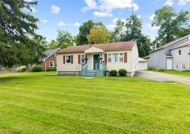 Photo 1 of Single family home for sale at 454 W Park Blvd, Medina, OH 44256 | MLS# 5241857 | Listing updated on 2026-09-09