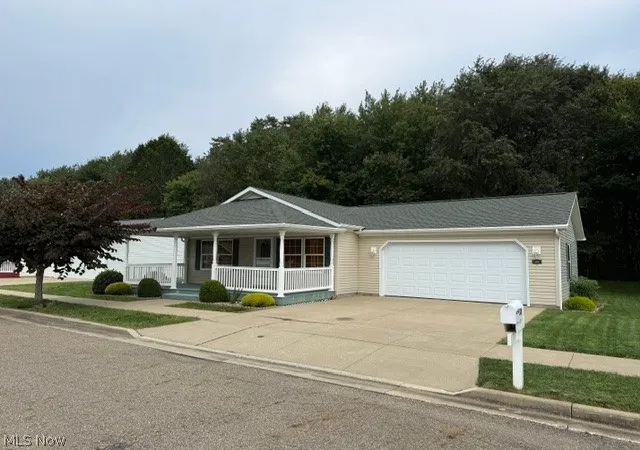 Single family home for sale at 324 Gemini Dr, Dover, OH 44622 | MLS# 5241704