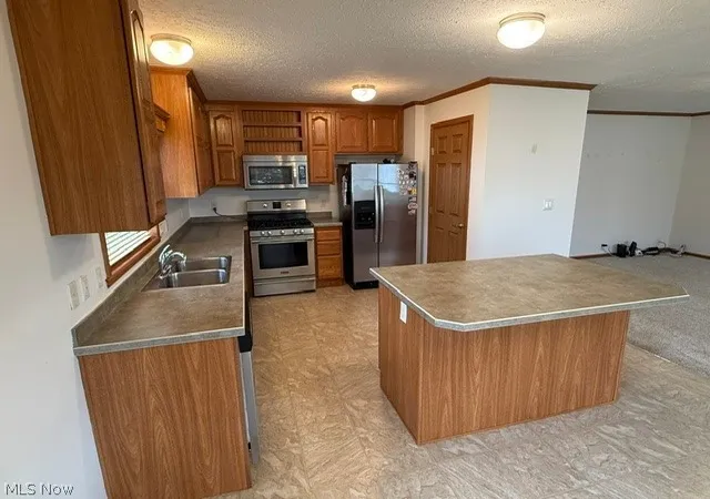 Photo 4 of Single family home for sale at 324 Gemini Dr, Dover, OH 44622 | MLS# 5241704 | Listing updated on 2026-09-30