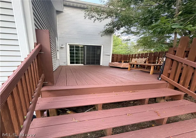 Listing Photo 4 - Condo for sale in building located at 30470 Ginger Ln, North Olmsted, OH 44070 - Unit #49A