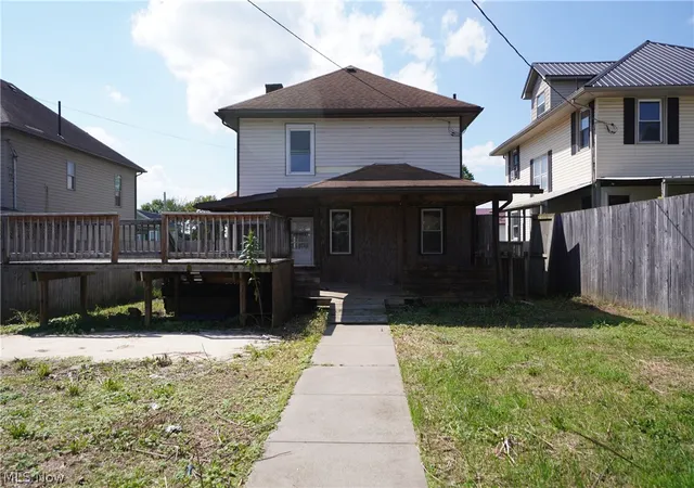 Photo 2 of Single family home for sale at 718 Clark St, Cambridge, OH 43725 | MLS# 5241415 | Listing updated on 2026-09-03