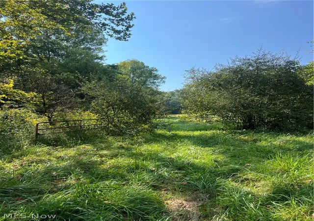 Photo 1 of Land for sale at 0 Farm View Dr, Parkersburg, WV 26101 | MLS# 5241911 | Listing updated on 2026-09-03