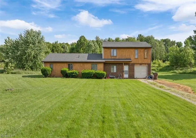 Photo 16 of Multi family home for sale at 3102 Shaffer Rd, Atwater, OH 44201 | MLS# 5241079 | Listing updated on 2026-09-03