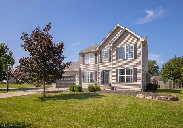 Single family home for sale at 3312 Jones Dr, Lorain, OH 44053 | MLS# 5241810