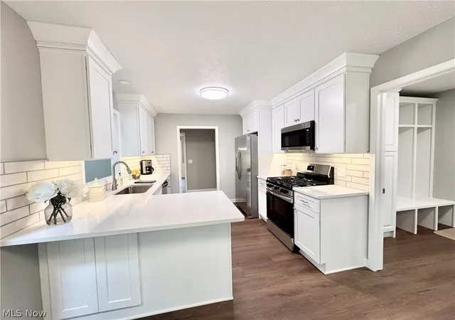 Photo 3 of Condo for sale at 502 Dogwood Ln, Chagrin Falls, OH 44023 | MLS# 5240452 | Listing updated on 2026-09-30