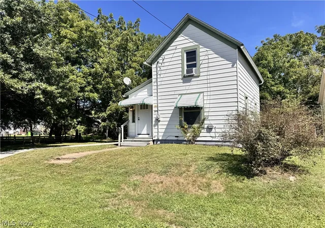 Photo 1 of Single family home for sale at 301 Bell St, Barberton, OH 44203 | MLS# 5241939 | Listing updated on 2026-09-05