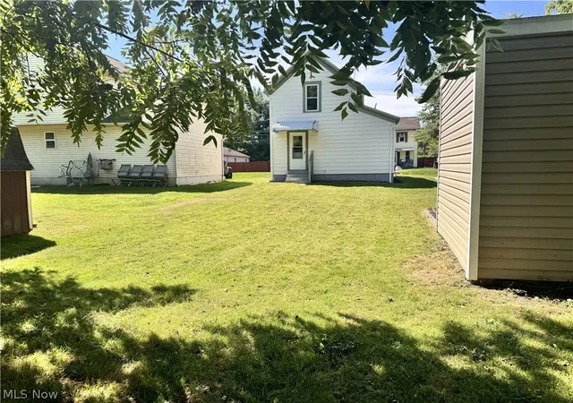 Photo 20 of Single family home for sale at 301 Bell St, Barberton, OH 44203 | MLS# 5241939 | Listing updated on 2026-09-05