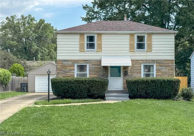 Photo 1 of Sale Pending at 3449 Shelby Rd, Youngstown, OH 44511 | MLS# 5241862 | Listing updated on 2026-09-03