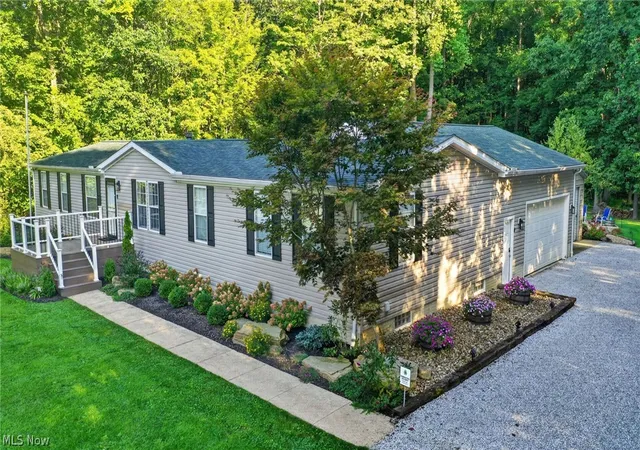 Photo 2 of Single family home for sale at 5249 New London Rd, Geneva, OH 44041 | MLS# 5241867 | Listing updated on 2026-09-03