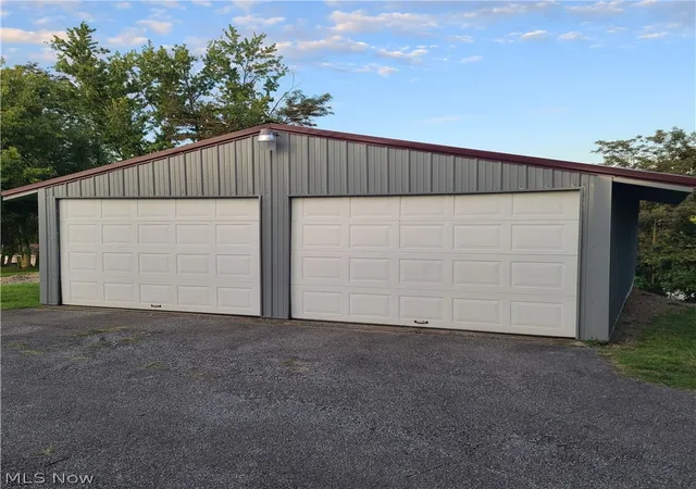 Photo 3 of Single family home for sale at 32 Market St, Mount Pleasant, OH 43939 | MLS# 5241734 | Listing updated on 2026-09-07
