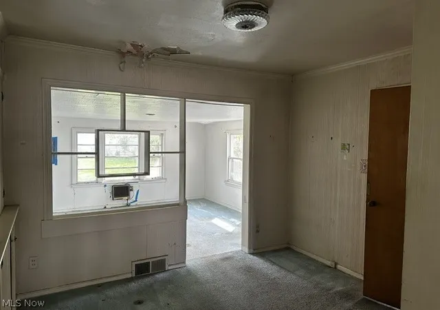Photo 4 of Sale Pending at 4096 Colony Rd, Cleveland, OH 44121 | MLS# 5241659 | Listing updated on 2026-09-13