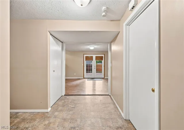 Photo 3 of Single family home for sale at 8665 Rosebud Dr, Mentor, OH 44060 | MLS# 5241819 | Listing updated on 2026-10-04